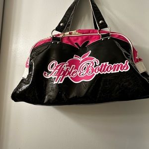 Apple bottoms duffle bag